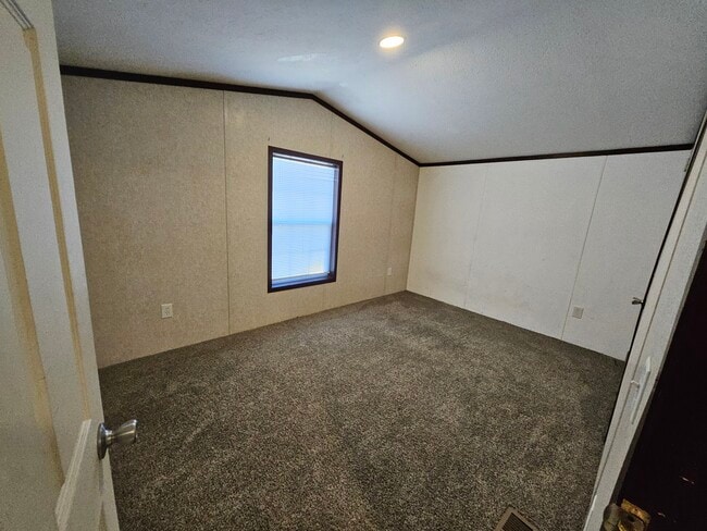 Building Photo - 279 York Harbor