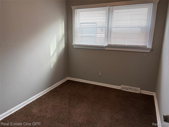 Building Photo - 11304 Jackson Ave