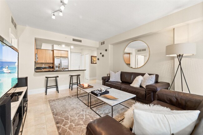 Building Photo - 1830 Radius Dr