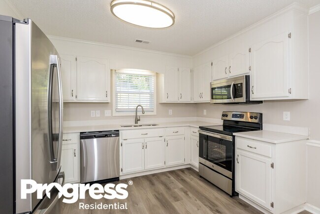 Building Photo - 709 Peregrine Ct