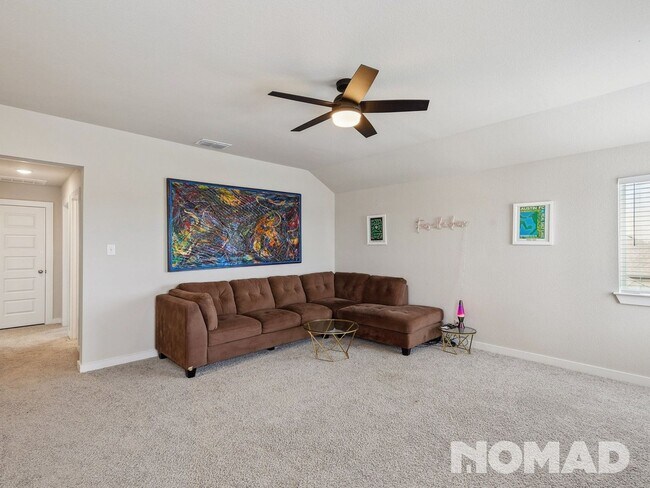 Building Photo - Updated 4-Bed, 3-Bath Home in Creekside – ...