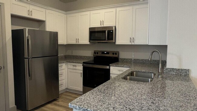 Building Photo - 7707 Briarwood Pass