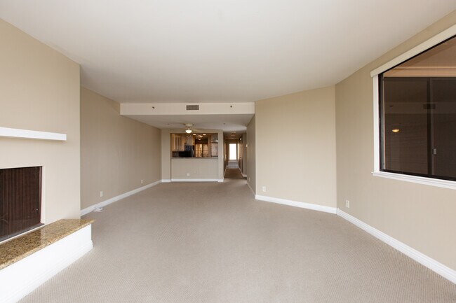 Building Photo - 140 The Village