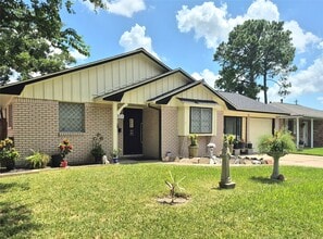 Building Photo - 854 Shawnee St