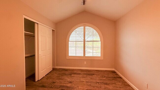 Building Photo - 9140 E Siesta Ln