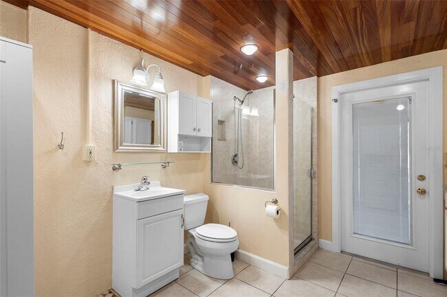 Building Photo - 3623 Chelsea St