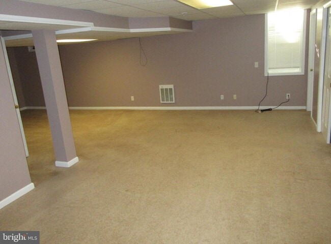 Building Photo - 107 Mallard Way