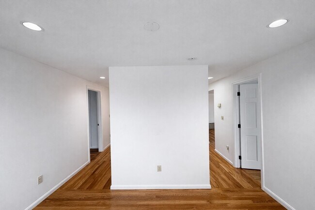 Building Photo - 78 Dalby St