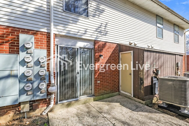 Building Photo - 7959 Mt Hood