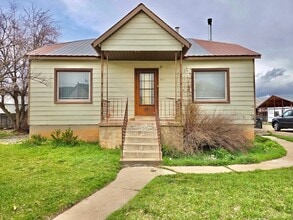Building Photo - 145 N 300 W
