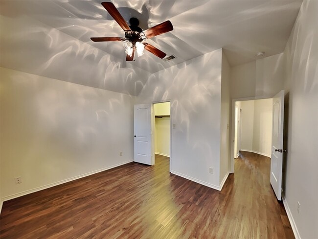 Building Photo - 1323 Laura Hills Ln