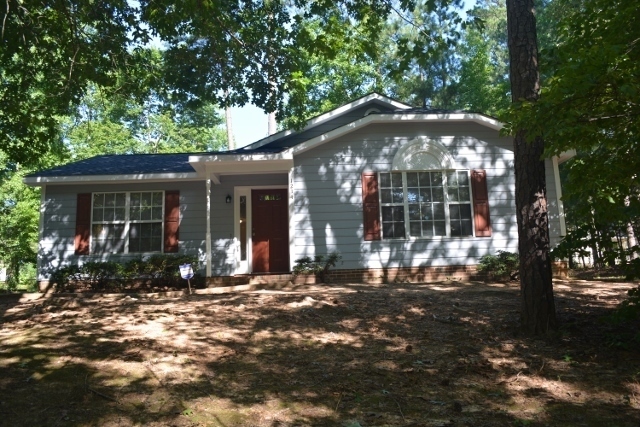 Primary Photo - 3 bedroom/2 bathroom located in Sanford