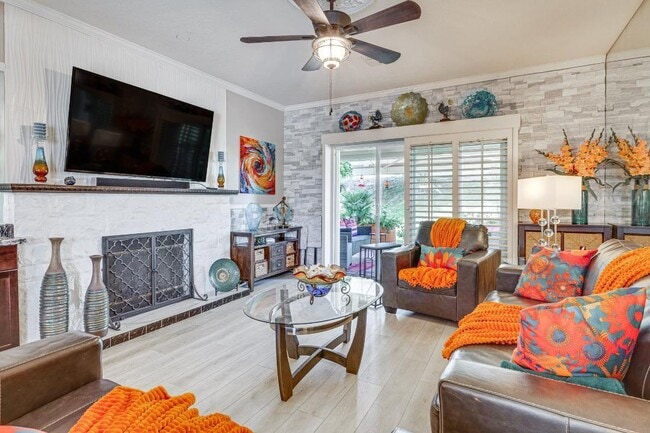 Building Photo - 474 Evergreen Ash