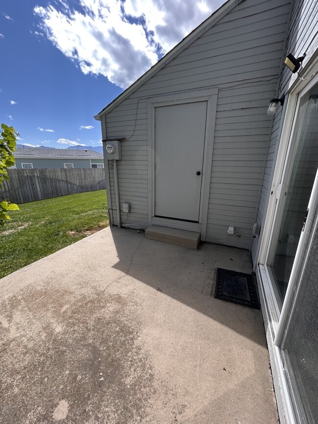 Building Photo - 954 Brant Hollow Ct