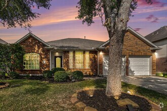 Building Photo - 1753 Silver Bend Dr