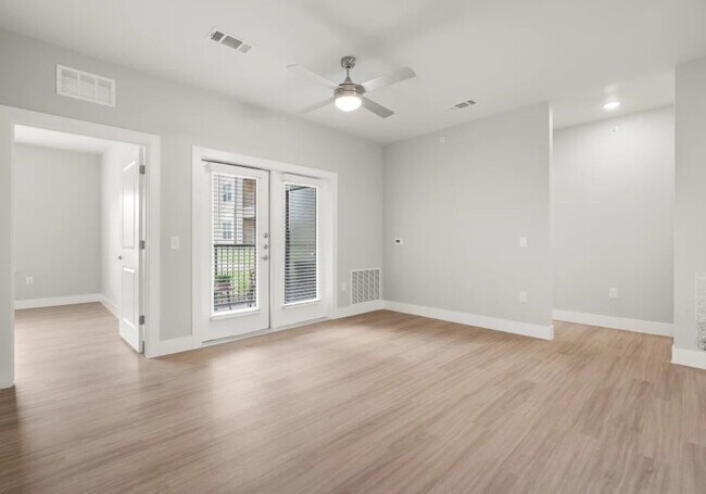Building Photo - 13411 FM812
