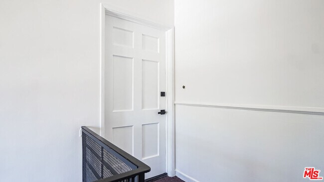 Building Photo - 4030 Abourne Rd