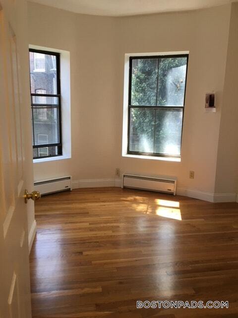 Building Photo - 296 Columbus Ave