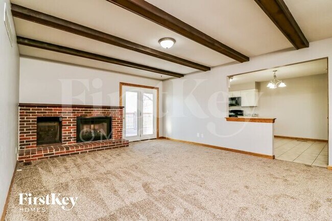 Building Photo - 1407 Sandra Elaine Dr