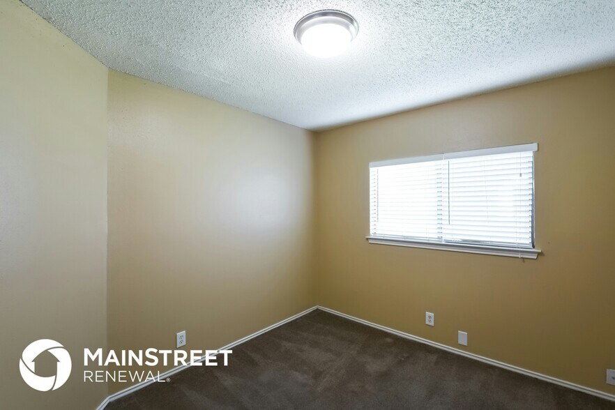 Building Photo - 7419 Estrid Trail