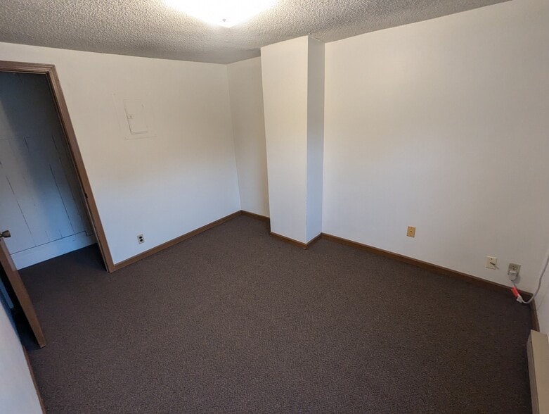 Building Photo - 804 E Harrison St