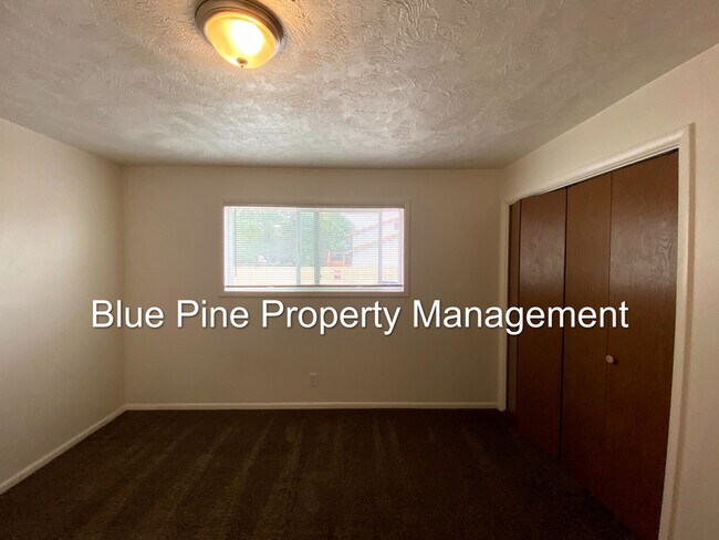 Building Photo - 672 Foster Dr