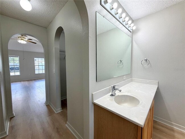 Building Photo - 12052 Villa Rd