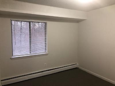 Building Photo - 244 Oakville Ave