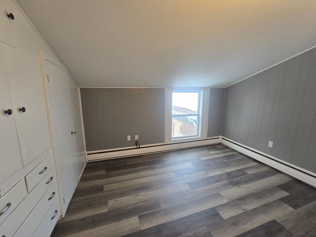 Building Photo - 56 W Garrison St