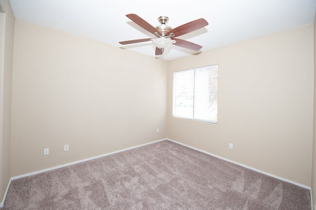 Building Photo - 9050 W Warm Springs Rd