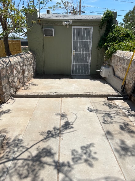 Primary Photo - 3030 Nashville Ave