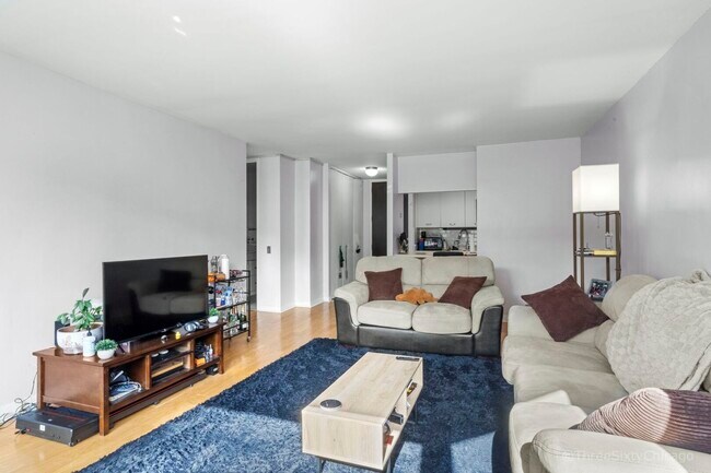 Building Photo - 535 N Michigan Ave