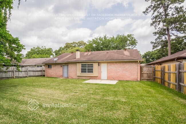 Building Photo - 6946 Maple Fox Dr