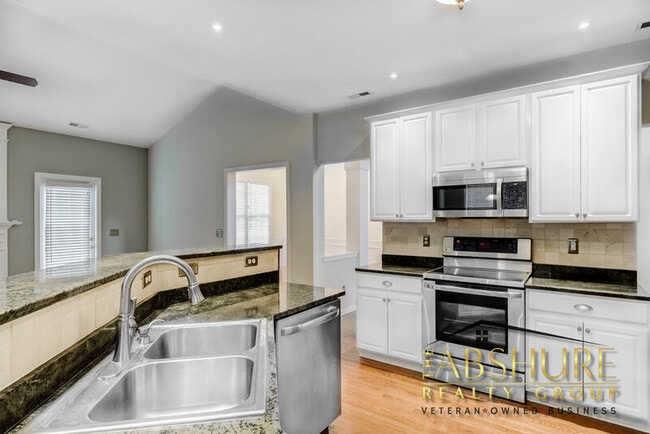 Building Photo - 9028 Stoney Run Dr