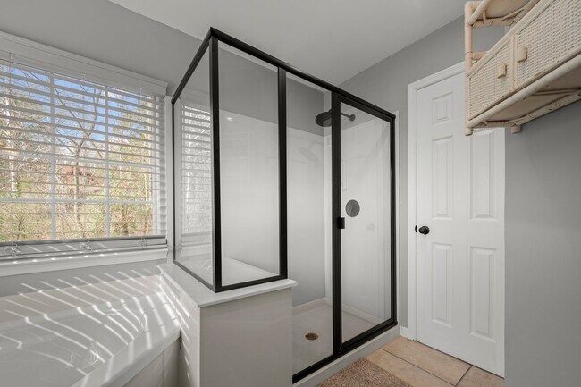 Building Photo - 308 Stone Heath Ct