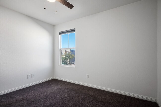 Building Photo - 4302 Eagle Island St