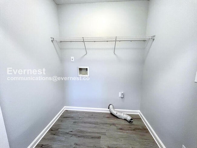 Building Photo - 30 Oak Grove Ln NW