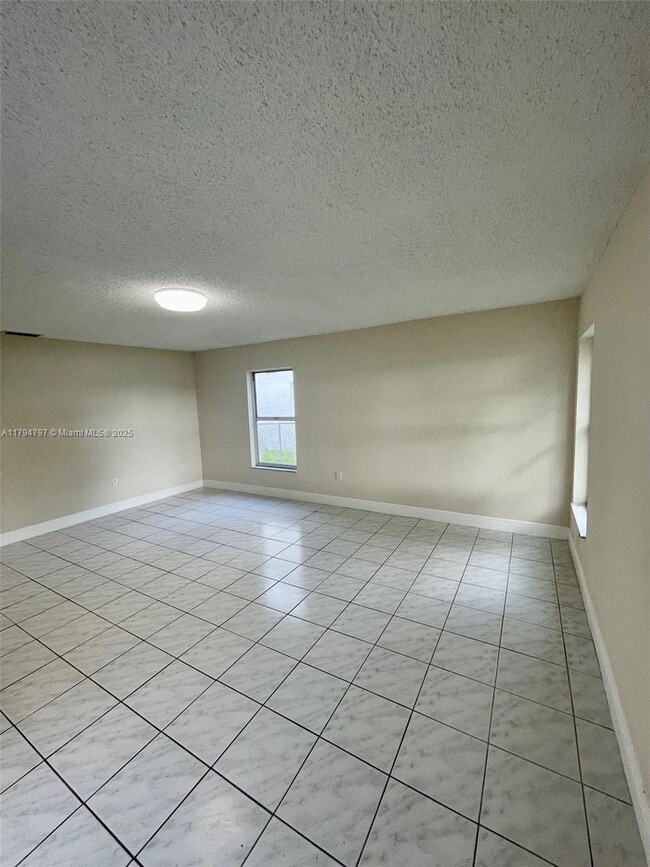 Building Photo - 21681 SW 97th Ct