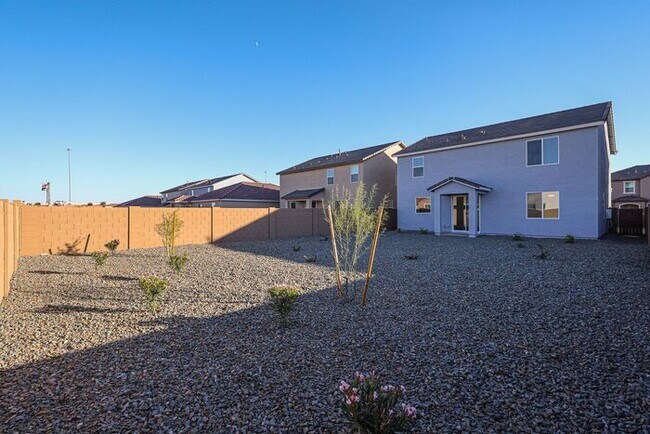 Building Photo - NEW 5 BEDROOM 3 BATHROOM HOME AVILABLE FOR RENT!