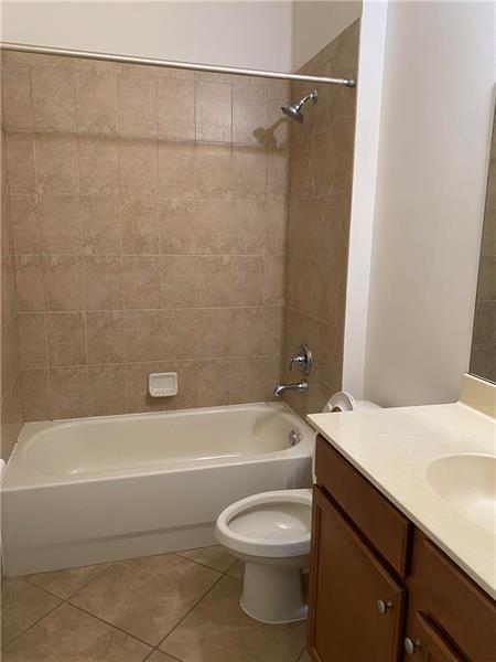 Building Photo - 4198 NW Burr Oak Ct