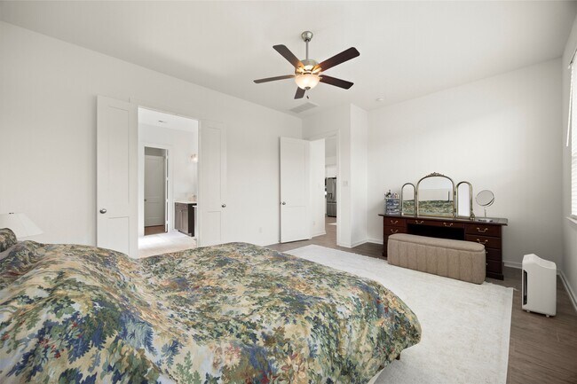 Building Photo - 10722 Hidden Rock Dr