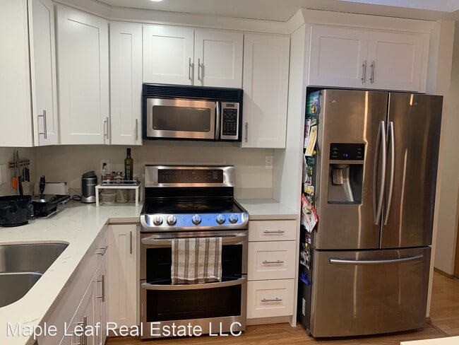 Building Photo - 4 br, 2.5 bath House - 4107 23rd Ave SW