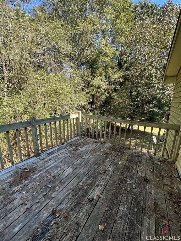 Building Photo - 120 Pinehurst Ct