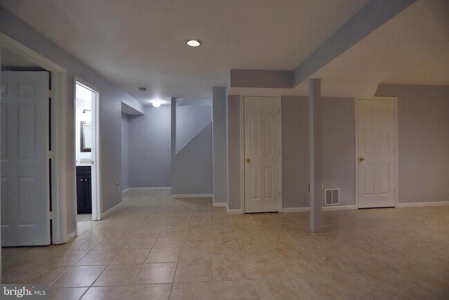 Building Photo - 1209 Merton Trail