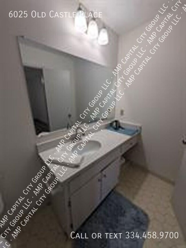 Building Photo - 6025 Oldcastle Pl