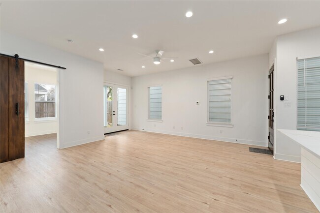 Building Photo - 4109 Hare St