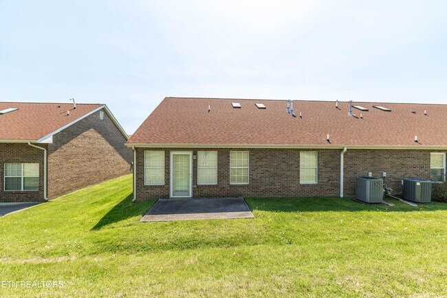 Building Photo - 7037 Wakan Ln