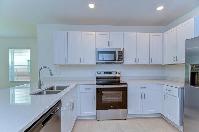 Building Photo - 13341 Tropical Breeze Wy