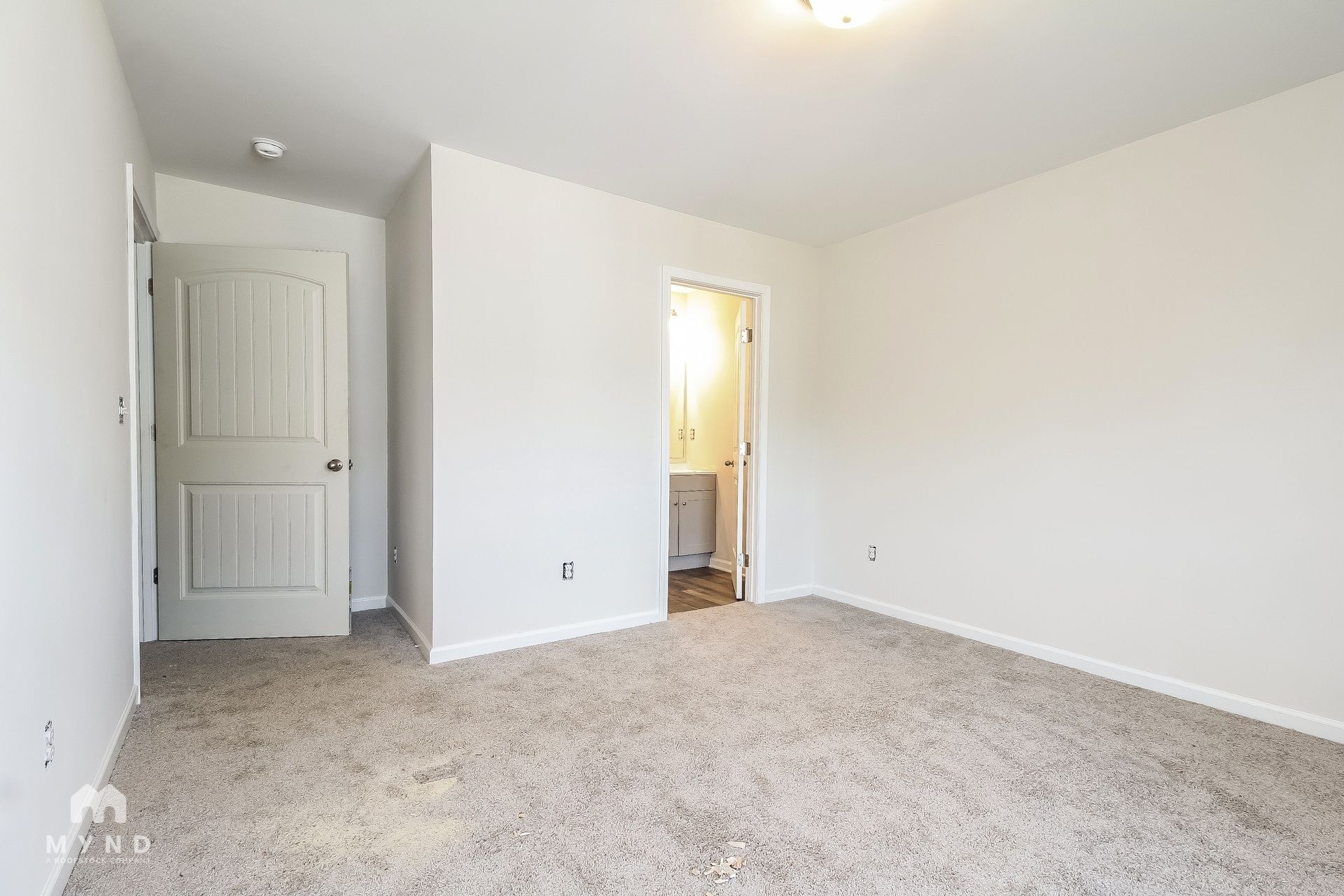 Building Photo - 309 Noble Ln