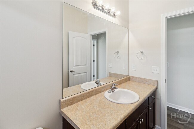 Building Photo - 117 Greyfield Cir